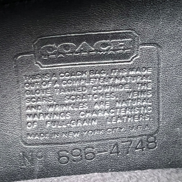 COACH Vintage Large Saddle Pouch Bag in Black - Made In New York - Picture 13 of 16